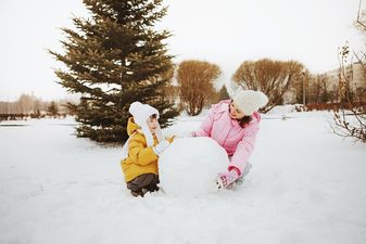 Brrrrr…. Ireland braced for icy weather as Met Éireann warns of plunging temperatures