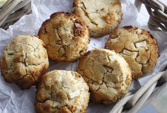 BAKE: Rozanna Purcell’s Apple, Cinnamon and walnut scones