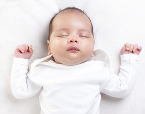 What is ‘sleeping through the night’ anyway? (The Sleep Expert facts)