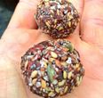 These superfood protein balls are perfect for little lunch boxes