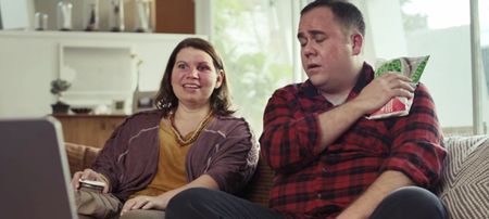 WATCH: Hilarious couple boogie their way into a spot of bother