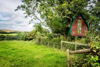 5 quirky AirBnb homes your kids will LOVE