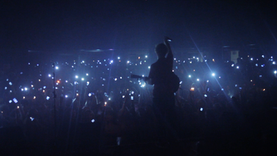 WATCH: A couple got engaged at an Ed Sheeran concert
