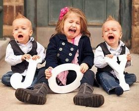 Our 10 all-time favourite family photo fails that still make us LOL