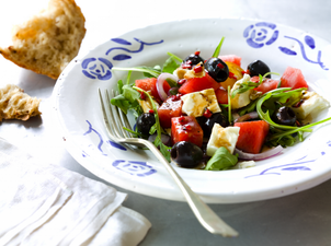 We’re saying NO to boring bowls of green: We’ll take this gorgeous gourmet salad instead