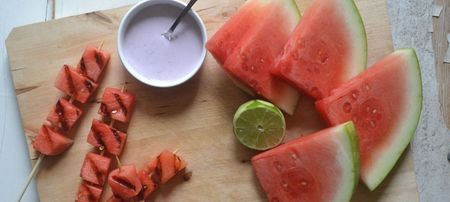 BBQ: 10-minute melon kebabs (with a little alcohol)