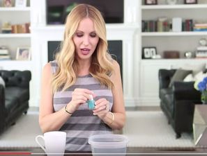 Epic mummy-daughter DIY project with leftover nail polish