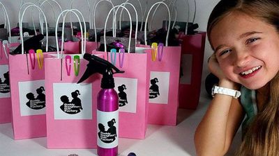 This single dad is teaching other dads how to style their daughters’ hair