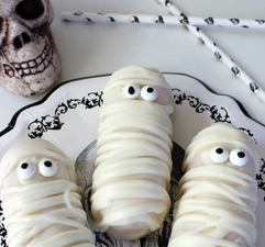 More scrumptious than scary: 10 AMAZING mummy cakes your Halloween needs