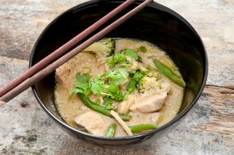 Fakeaway Friday: Lazy Thai chicken curry for less cash (and calories!)