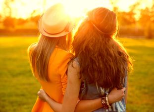 Women are either bisexual or lesbian – NEVER straight, says this research