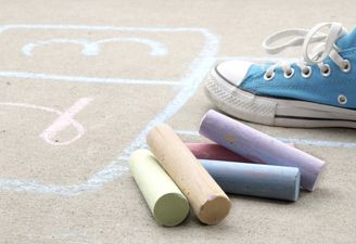 Children in bilingual schools do better due to “mental gymnastic” of juggling two languages