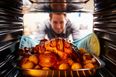 Netflix recommends the best turkey cooking times… and what to watch while you wait