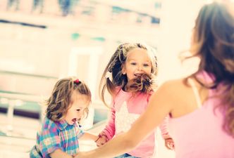 Three totally fun free things to do with your small kids at home