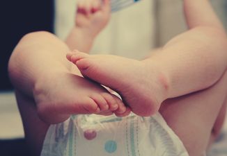 Watch: This Dad SO Can’t Cope With Changing A Nappy!