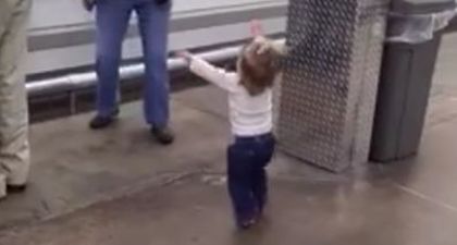 Watch: Little Girl Tries to Spread Joy to Customers in Supermarket