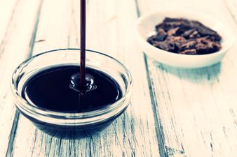 Everyone Is Going Crazy For Melting Chocolate Balls