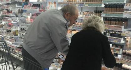 Photograph of Elderly Couple Goes Viral For THE Sweetest Reason
