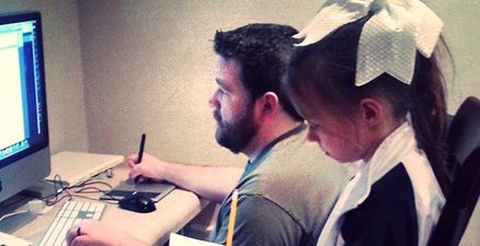 Father/Daughter Snap Confuses The Internet