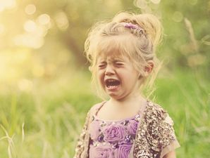 Mum’s Method For Calming a Tantrum Has Been Watched 2 Million Times!