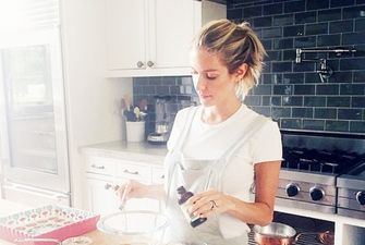 Reality Star In Trouble Over Sharing “Dangerous” Recipe For Homemade Formula