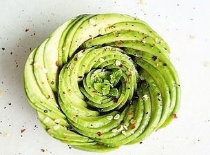 The Internet Is Losing Its Mind For This Pretty Avocado Hack