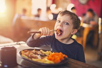 8 ways to win at eating out with the kids