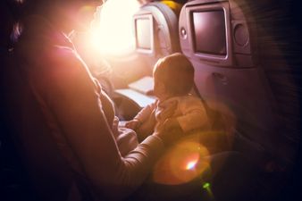 We LOVE This Mum’s Story About The Kind Passenger Next To Her On The Plane