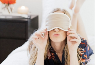 This Is What A Sleep Expert Warns You Should NEVER Do Before Bed