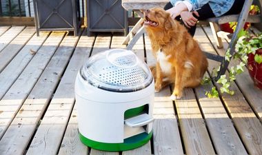 This washing machine cleans clothes AND burns calories