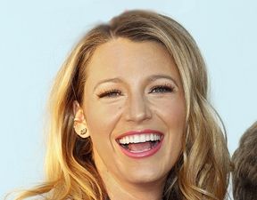 5 Maternity Style Secrets That Shouldn’t Work But Totally DO (As Told By Blake Lively)