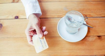 Consumers Beware: Never Hand Over Your Contactless Card