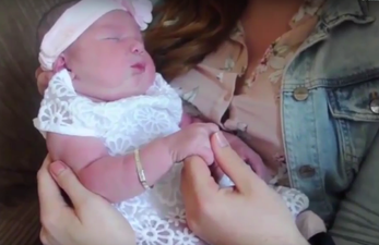 Mum Delivers a 12 Pound Baby in UNDER An Hour