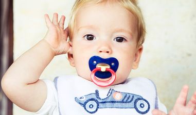 A Stranger Approached This Mum And Pulled Out Her Son’s Dummy…