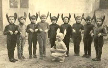 10 vintage kids’ Halloween costumes that will scare the bejesus out of you
