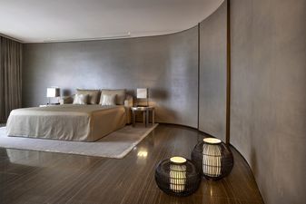 This Is The Most Luxurious Hotel In The World And Please Take Us There Now