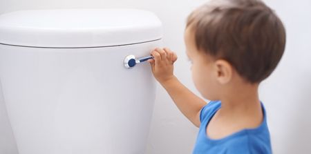 The New Toilet Training Gadget That ALL Boy Mamas Need