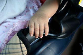 Shocking Pictures Show Couple Passed Out In Car From Drugs With Their Babies In The Back