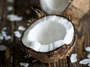 We found ANOTHER great use for coconut oil and our obsession may be getting out of hand