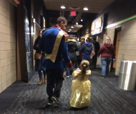 This snap of a daddy-daughter cinema date will actually melt your heart