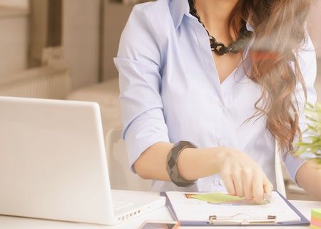 Majority of UK employers think women should tell them if they're pregnant