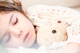 How regular bedtimes for young kids lessen the risk of obesity