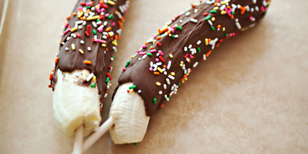 These DELICIOUS ‘popsicles’ have only 150 calories and are actually good for you