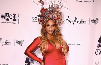 Beyoncé celebrates her baby shower surrounded by A-list pals