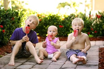 Doctor urges caution over giving ice lollies to babies