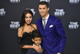 Cristiano Ronaldo confirms the birth of his twins on Facebook