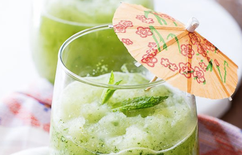These frozen mojito slushies are ALL over Pinterest right now