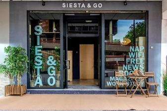 A nap bar exists in Madrid and mamas, we need to visit right now