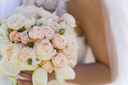 This major 2019 wedding dress trend will look stunning in photos