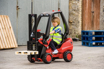 Dear Santa…you can now buy an amazing toy forklift for kids
